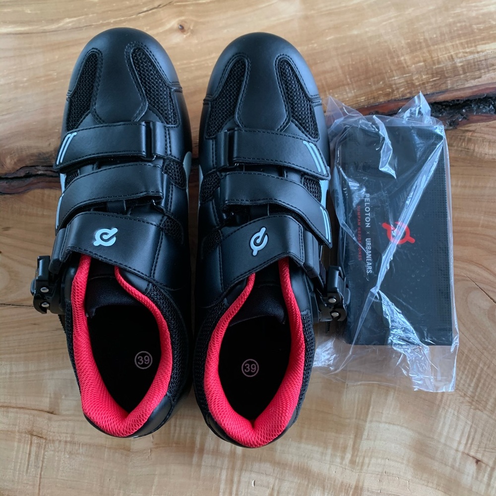 Women’s Peloton Cycling Shoes Size 8 + Headphones